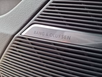 SUV 50 TDI qu STHZG Laser PANO Massage 23"