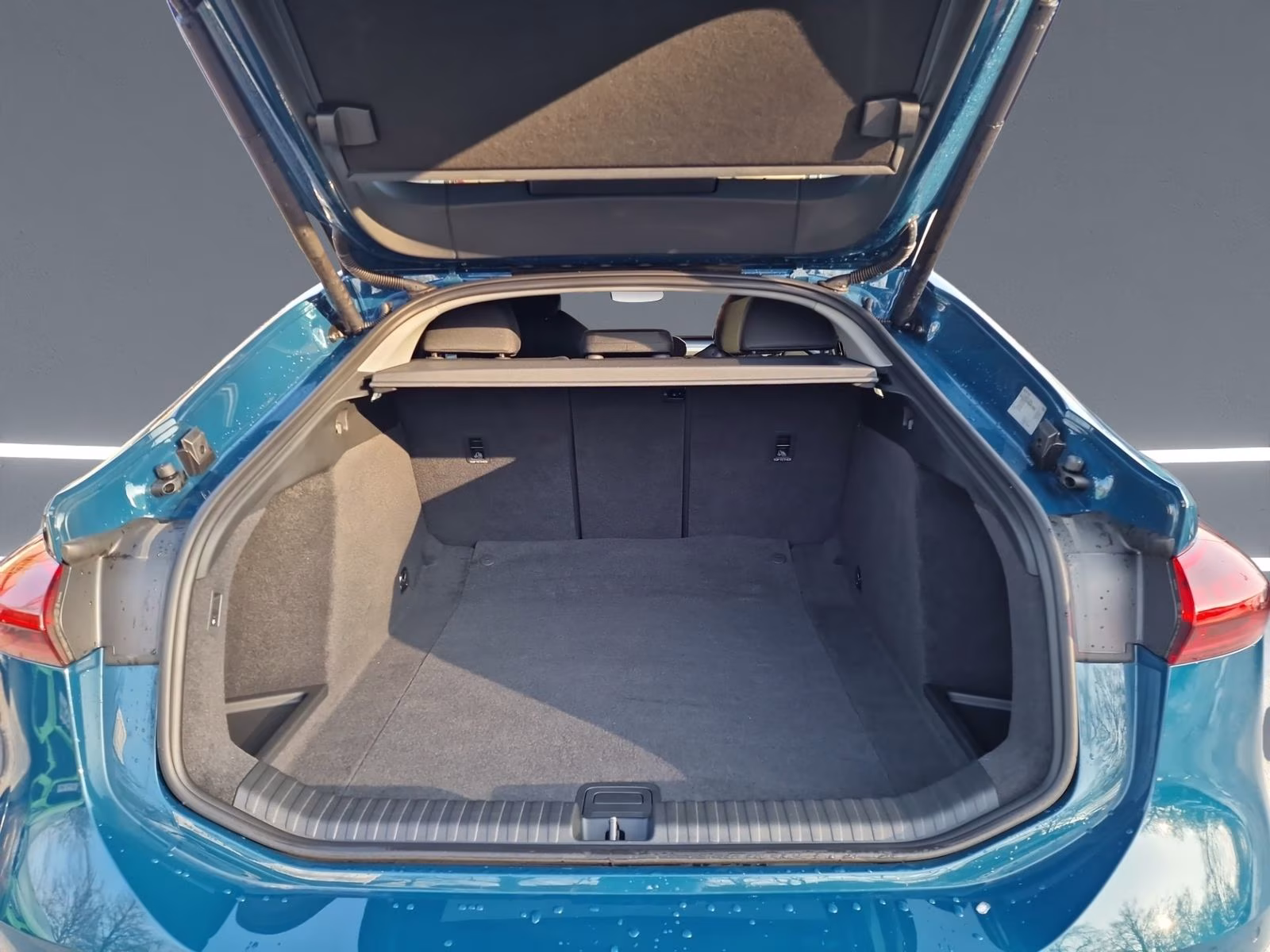 Sportback e-tron S line Tech+ AHK 20" MATRIX