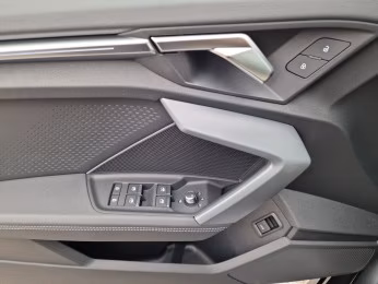 Sportback S line NAVI LED Kamera S-Sitze 18"