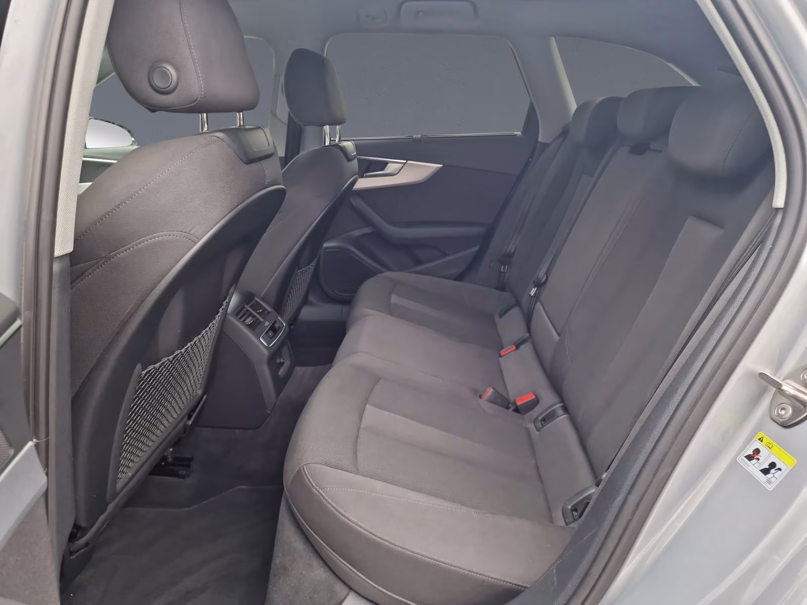 Avant 40 TDI AHK KAMERA LED ACC SHZ Advanced