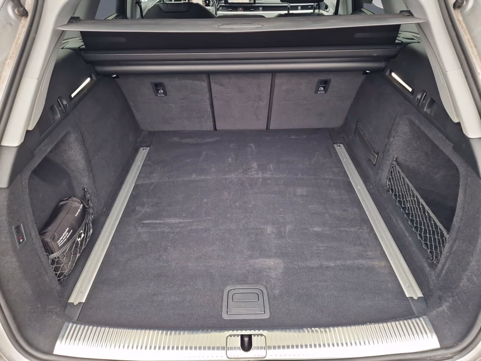 Avant 40 TDI AHK KAMERA LED ACC SHZ Advanced