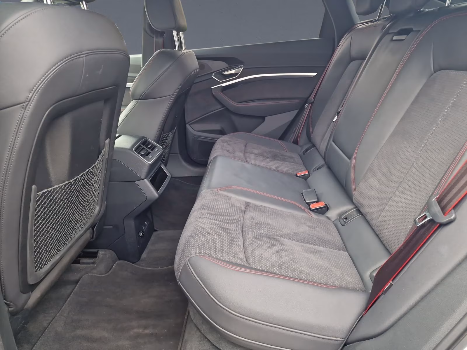 Sportback 55 qu edition S line Pano 21