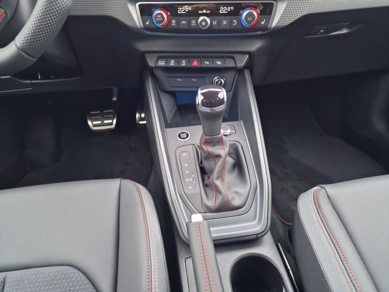 Sportback 30 TFSI S line LED KAMERA ACC NAVI+