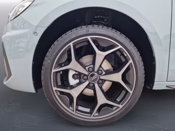 Sportback 30 TFSI S line LED KAMERA ACC NAVI+