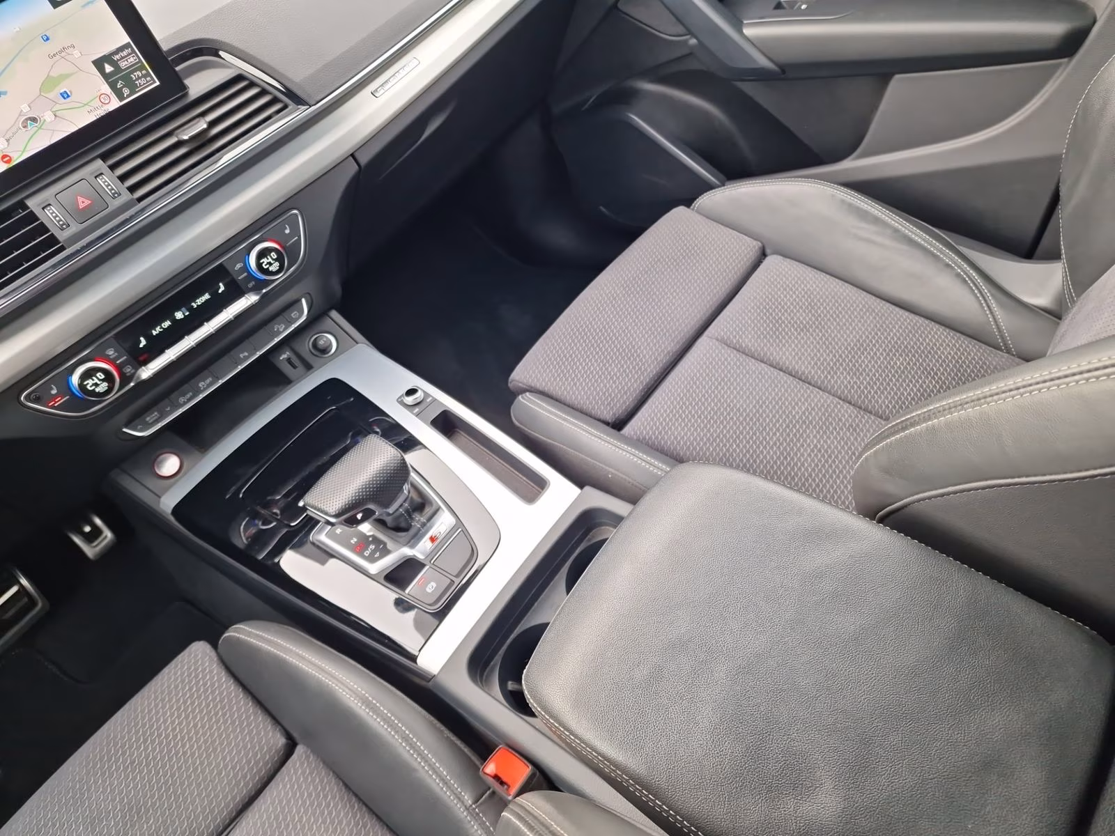 TDI LED NAVI Optikpaket-Schwarz+ Kamera 20"