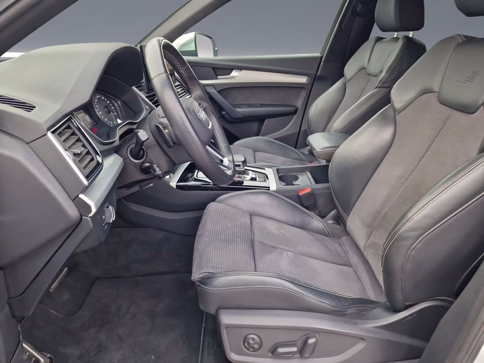 TDI LED NAVI Optikpaket-Schwarz+ Kamera 20"