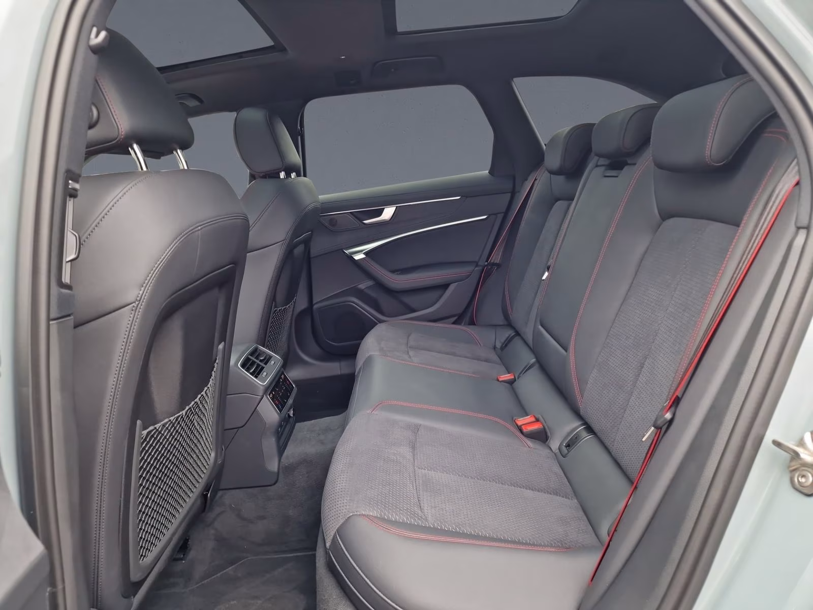 Avant 35 TDI S line comp. HD-MATRIX PANO 21"