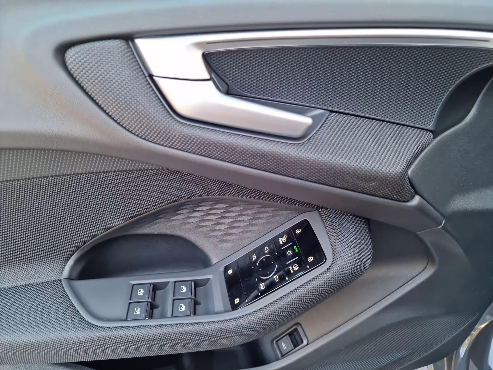Limousine TFSI S line edition one Tech+ AHK 1