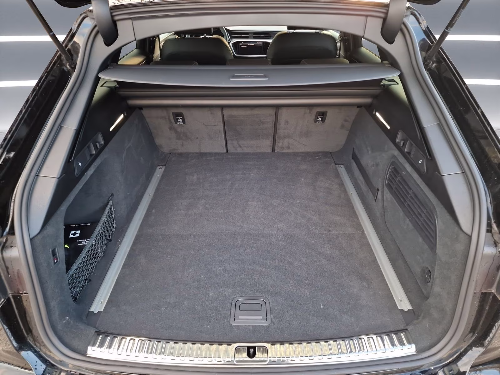 Avant 40 TDI qu 2x S line LED NAVI AHK ACC 19