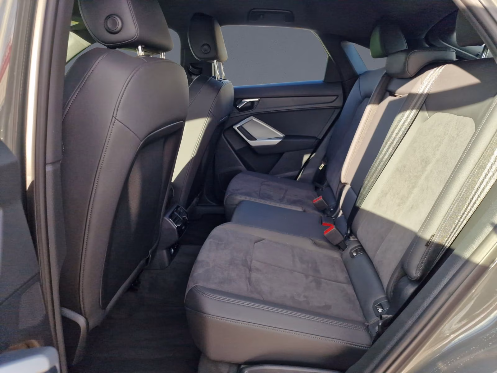 Sportback 35 TDI S line ACC Kamera S-Sitz 18"