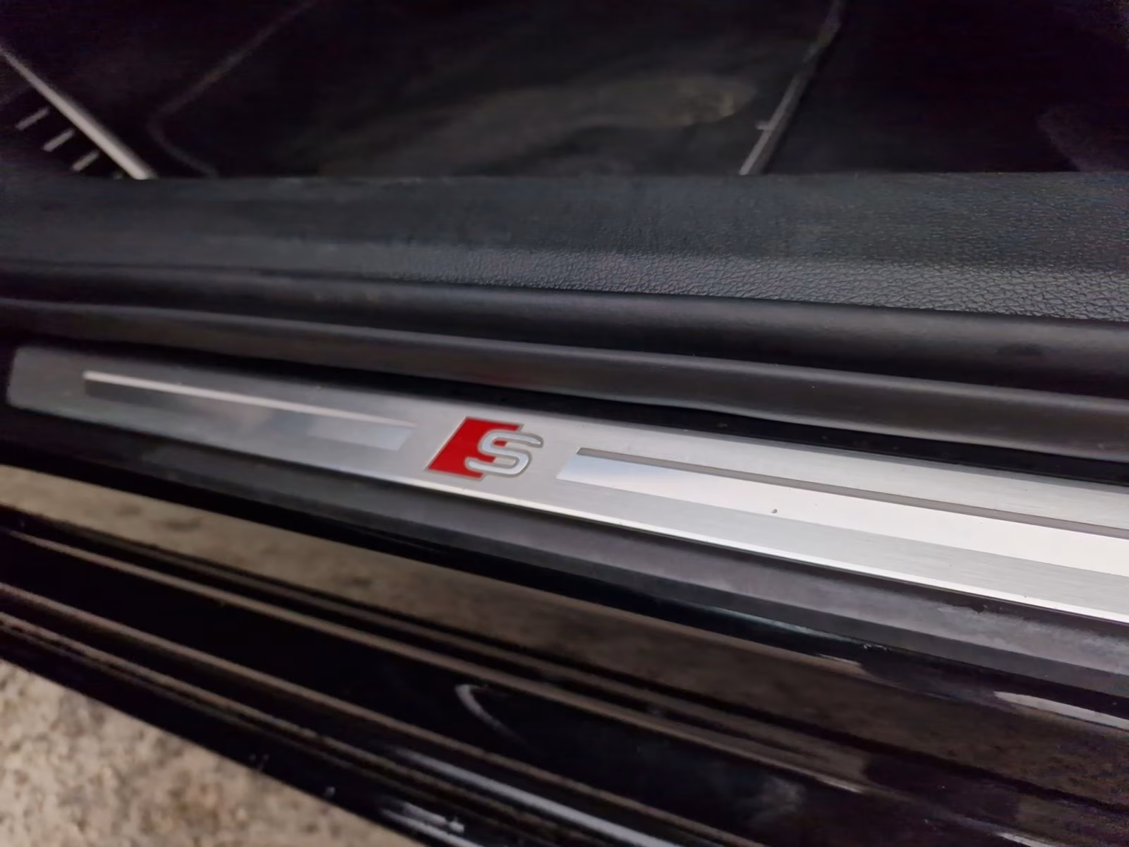 Avant TDI STHZG Luft S-Sitze AHK HuD MATRIX