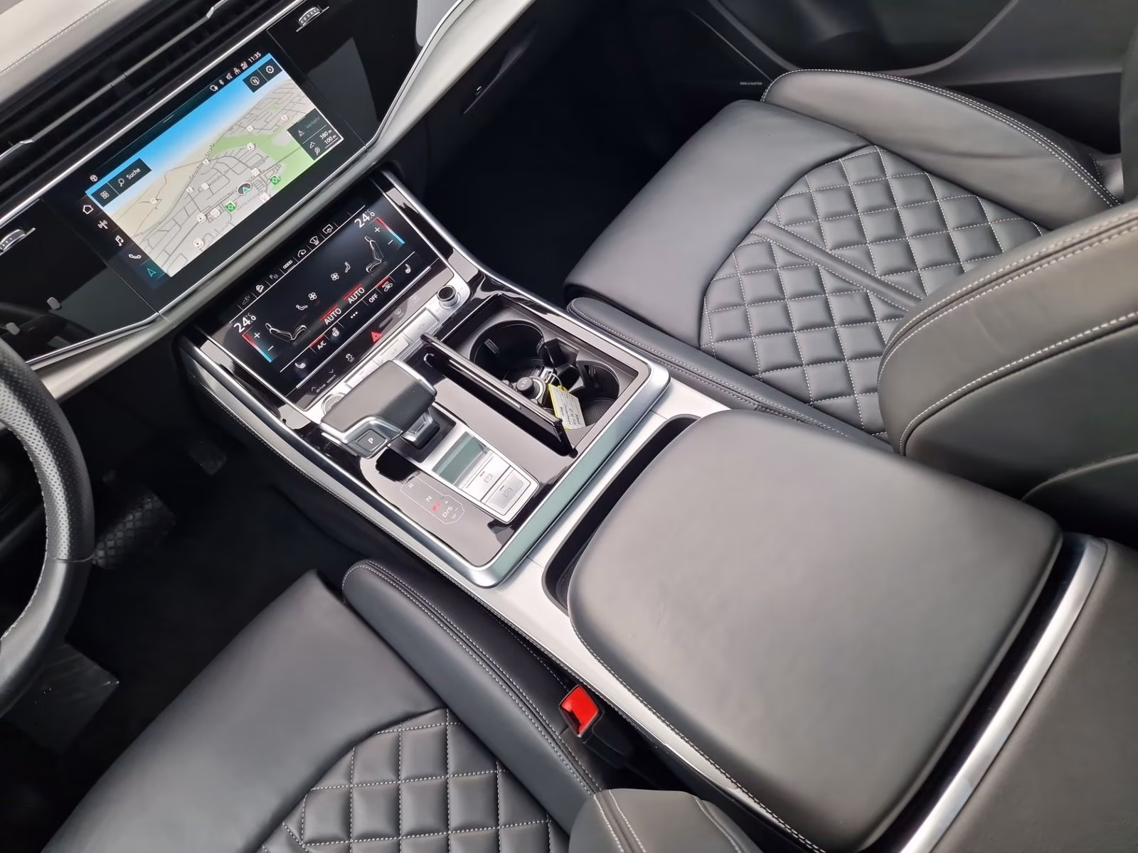 60 TFSI e S line 22" LASER AHK PANO S-Sitze B