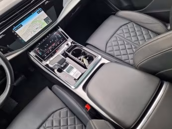 60 TFSI e S line 22" LASER AHK PANO S-Sitze B