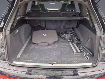 60 TFSI e S line 22" LASER AHK PANO S-Sitze B