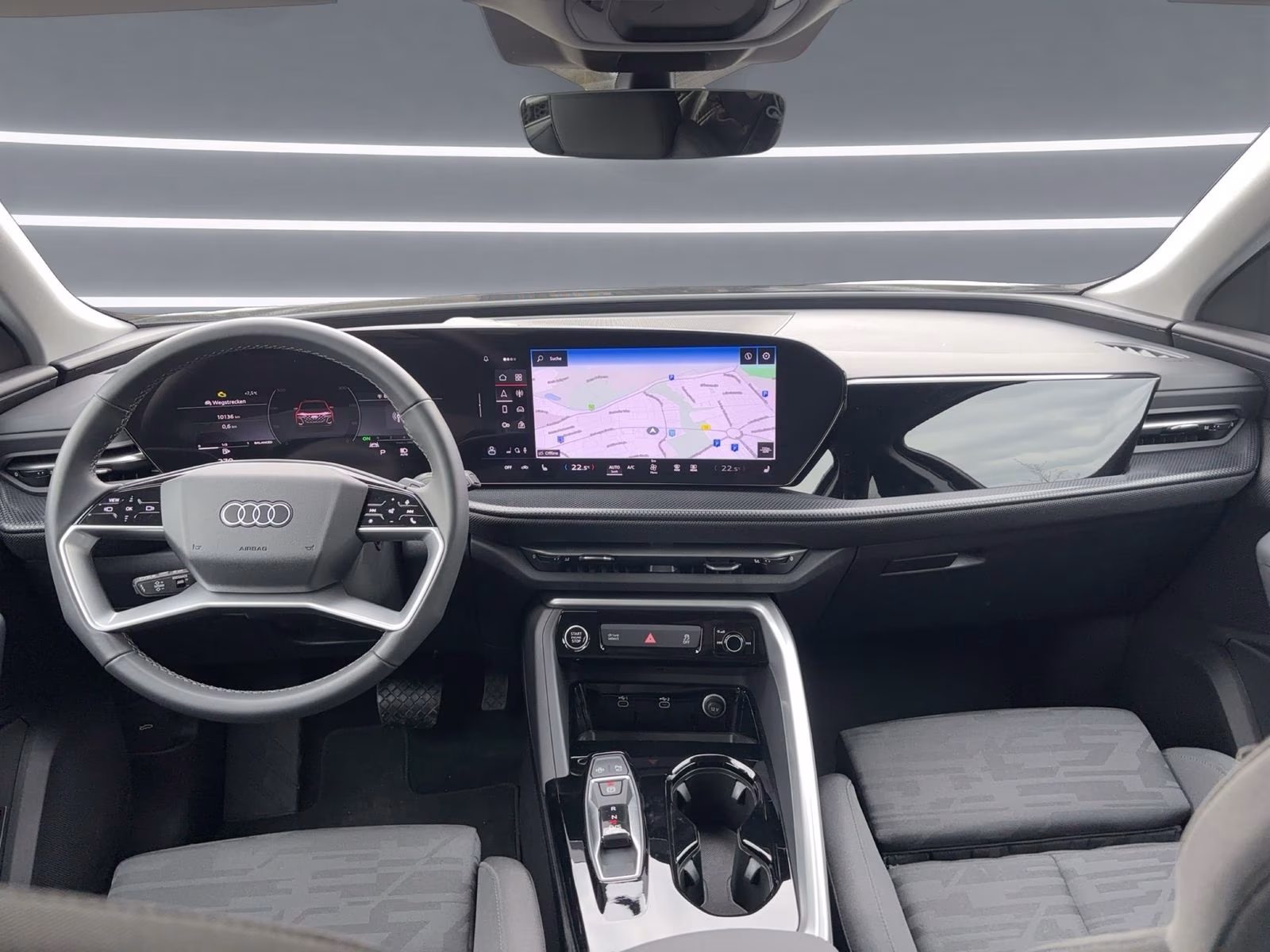 TFSI Tech AHK ACC S-Sitze PDC Kamera LED+ 19"