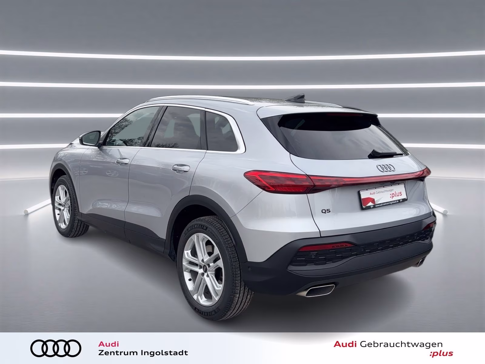 TFSI Tech AHK ACC S-Sitze PDC Kamera LED+ 19"