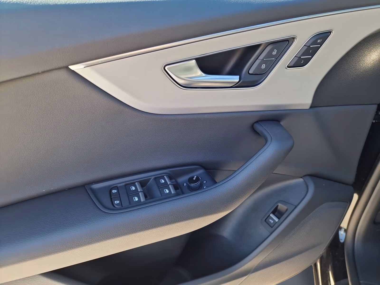 50 TDI qu Luft AHK HuD Pano 360° Matrix 21"