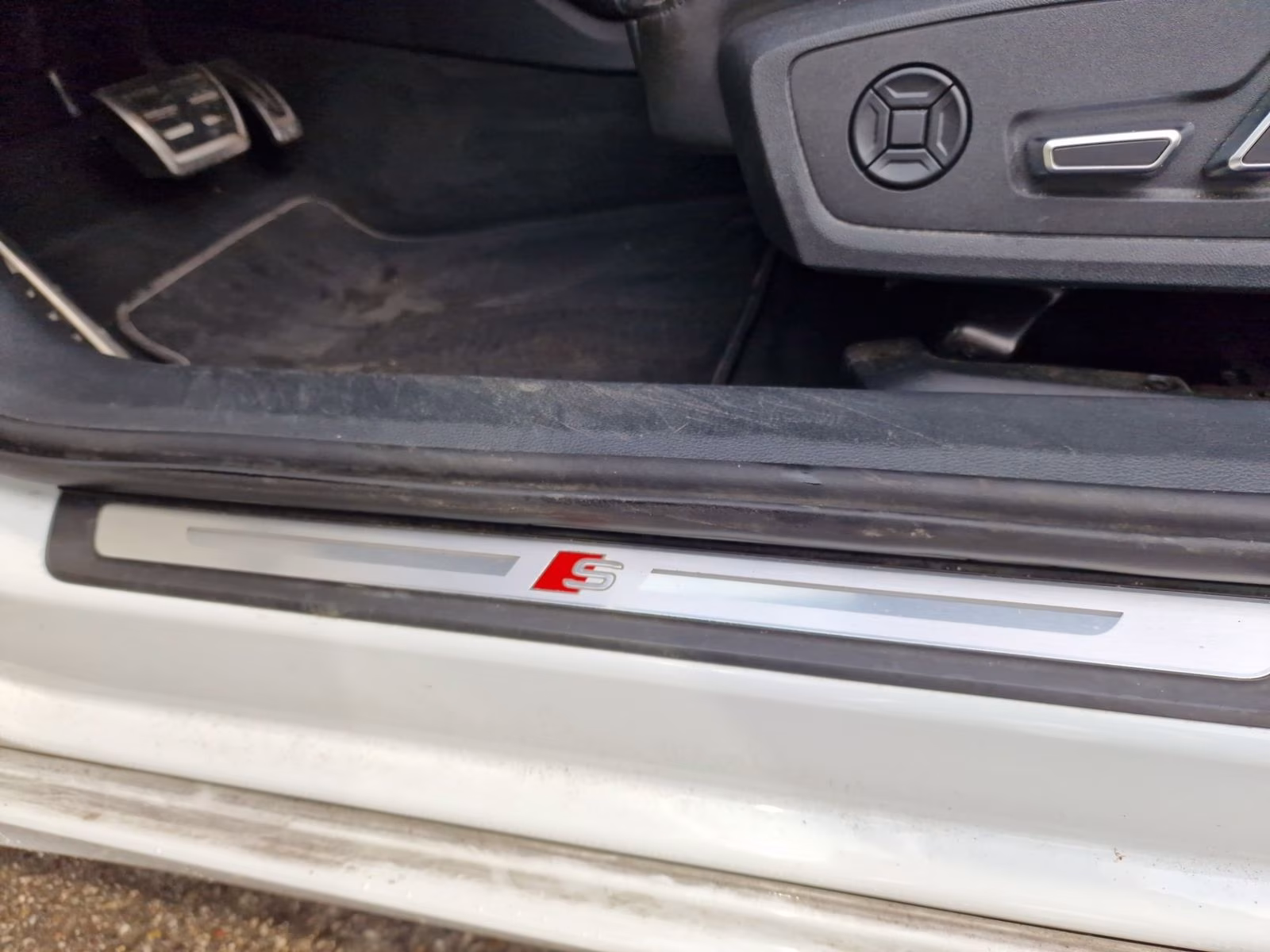Avant TDI Allradlenk AHK Pano 360° MATRIX 21"