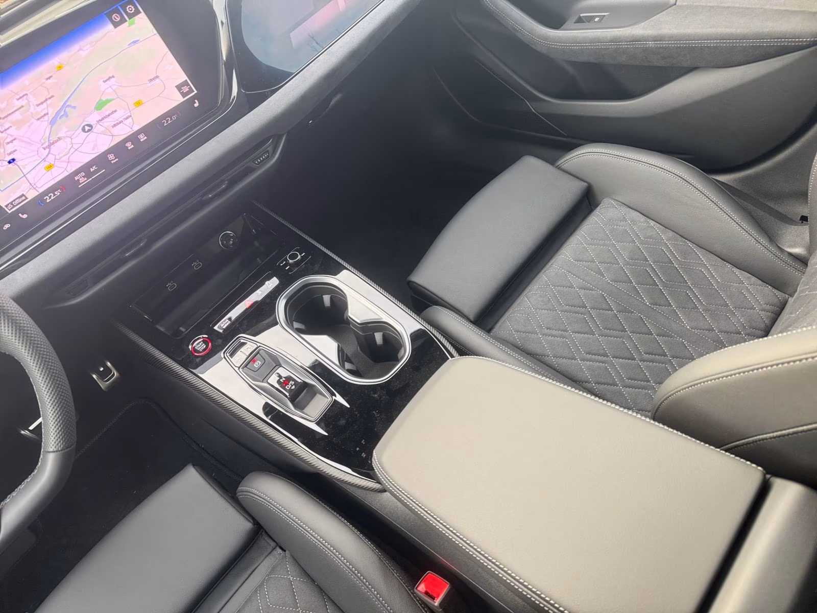 Avant TDI qu edition one PANO AHK STHZG 21"