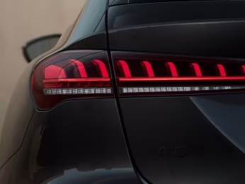 Avant TDI qu Tech AHK PANO Kamera PDC LED 18"