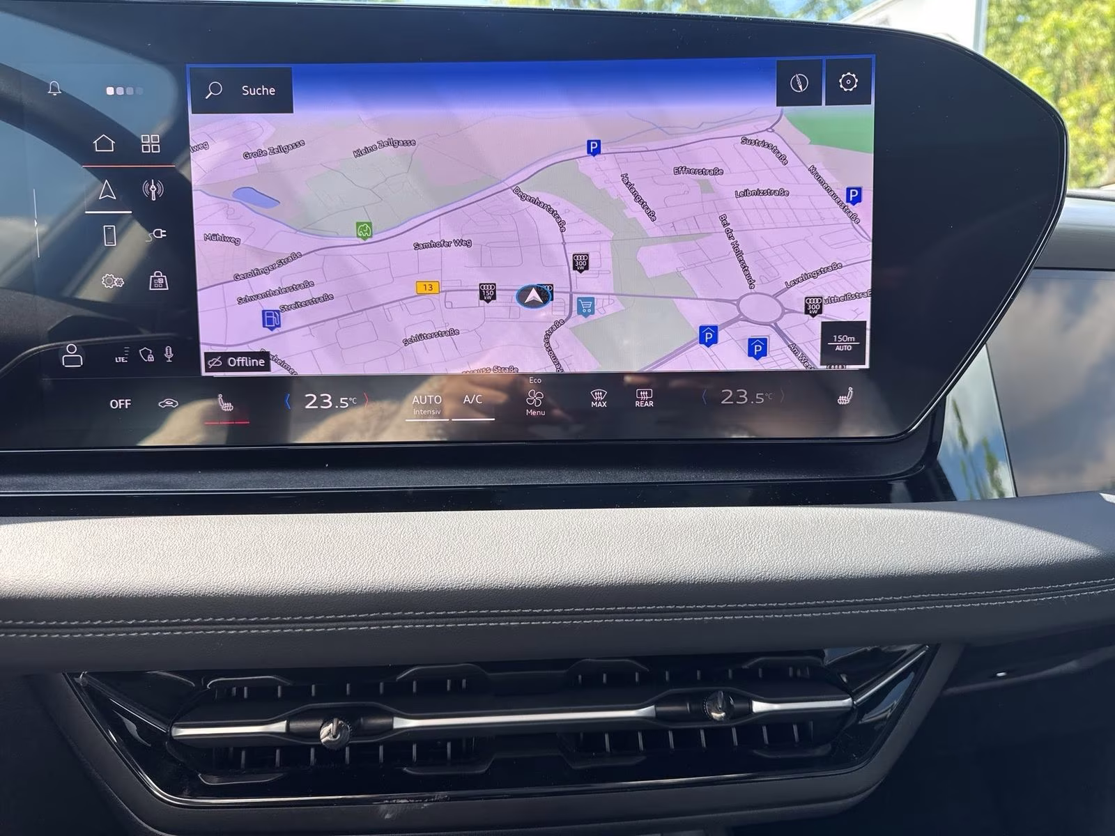 SUV qu Tech+ AHK PANO MATRIX B&amp;O HuD