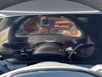 SUV qu Tech+ AHK PANO MATRIX B&amp;O HuD