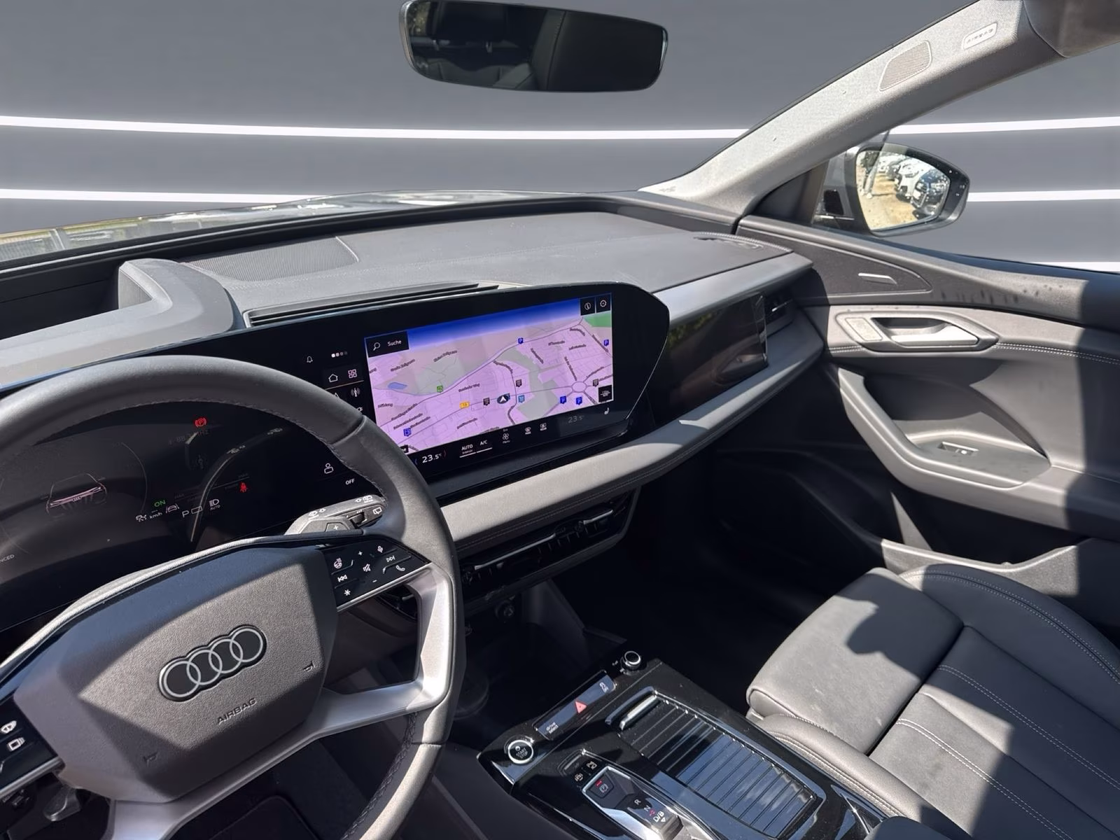 SUV qu Tech+ AHK PANO MATRIX B&amp;O HuD