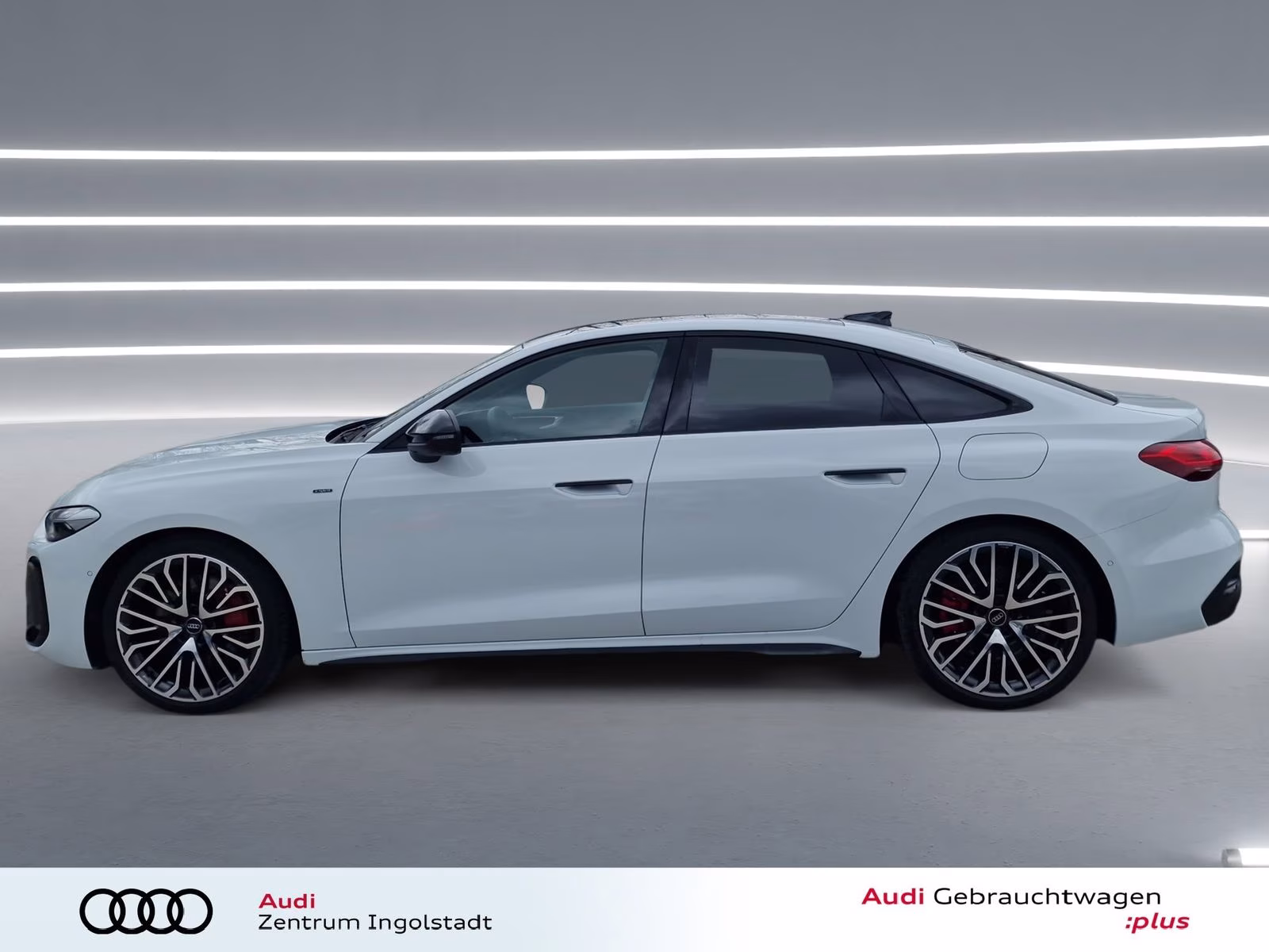 Limousine e-hybrid qu Tech pro AHK PANO 360°