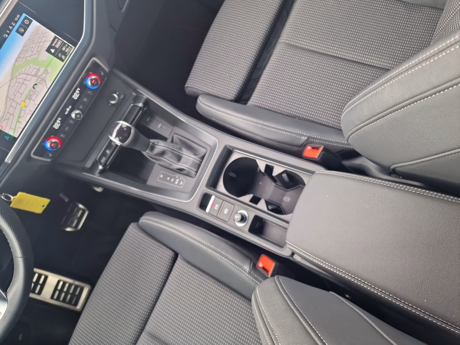 40 TFSI qu S line 360° AHK NAVI+ LED ACC 18"