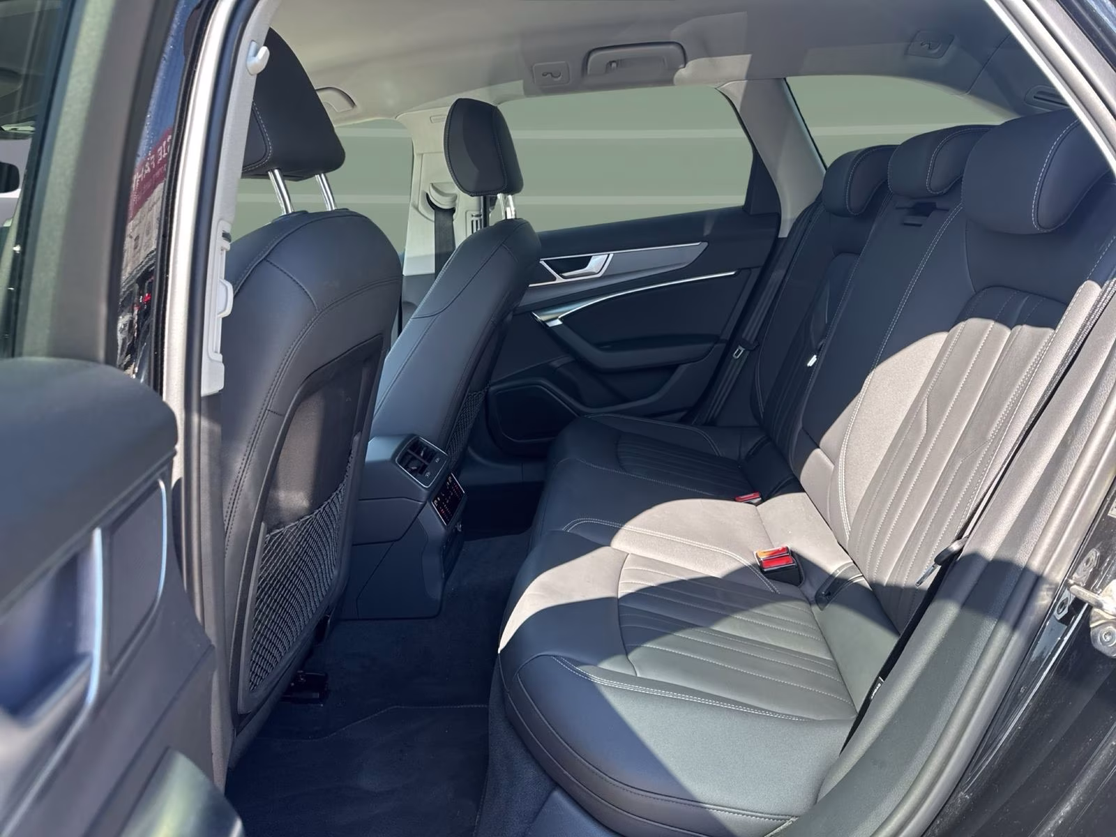 Avant 40 TDI S line AHK MATRIX Memory PDC 19"