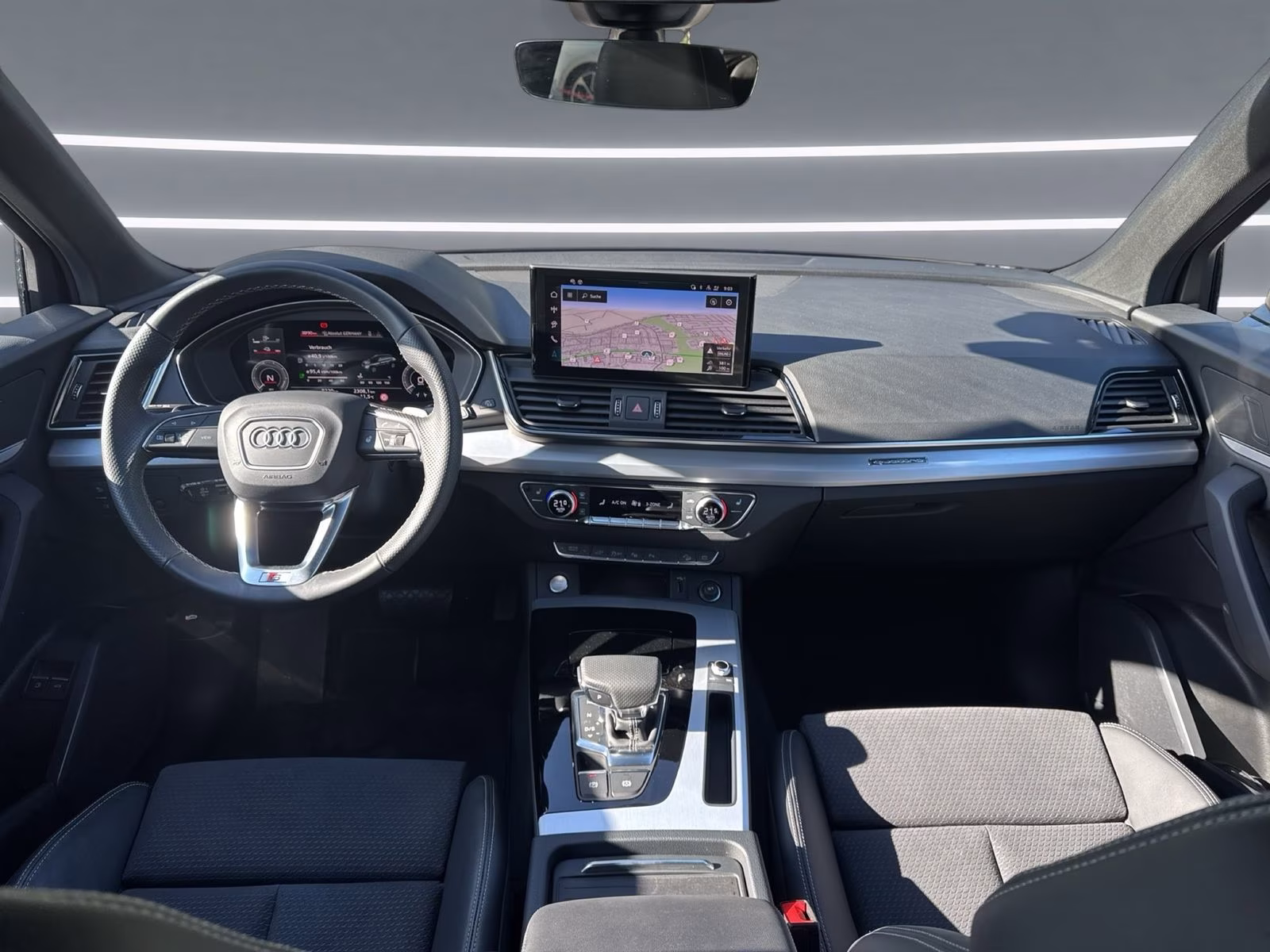 Audi Q5 55 TFSI e qu S line AHK PANO MATRIX 360° 21"