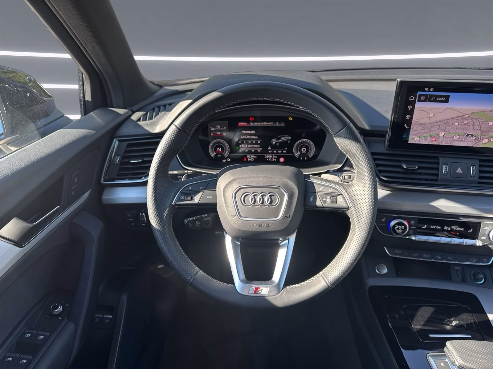 Audi Q5 55 TFSI e qu S line AHK PANO MATRIX 360° 21"