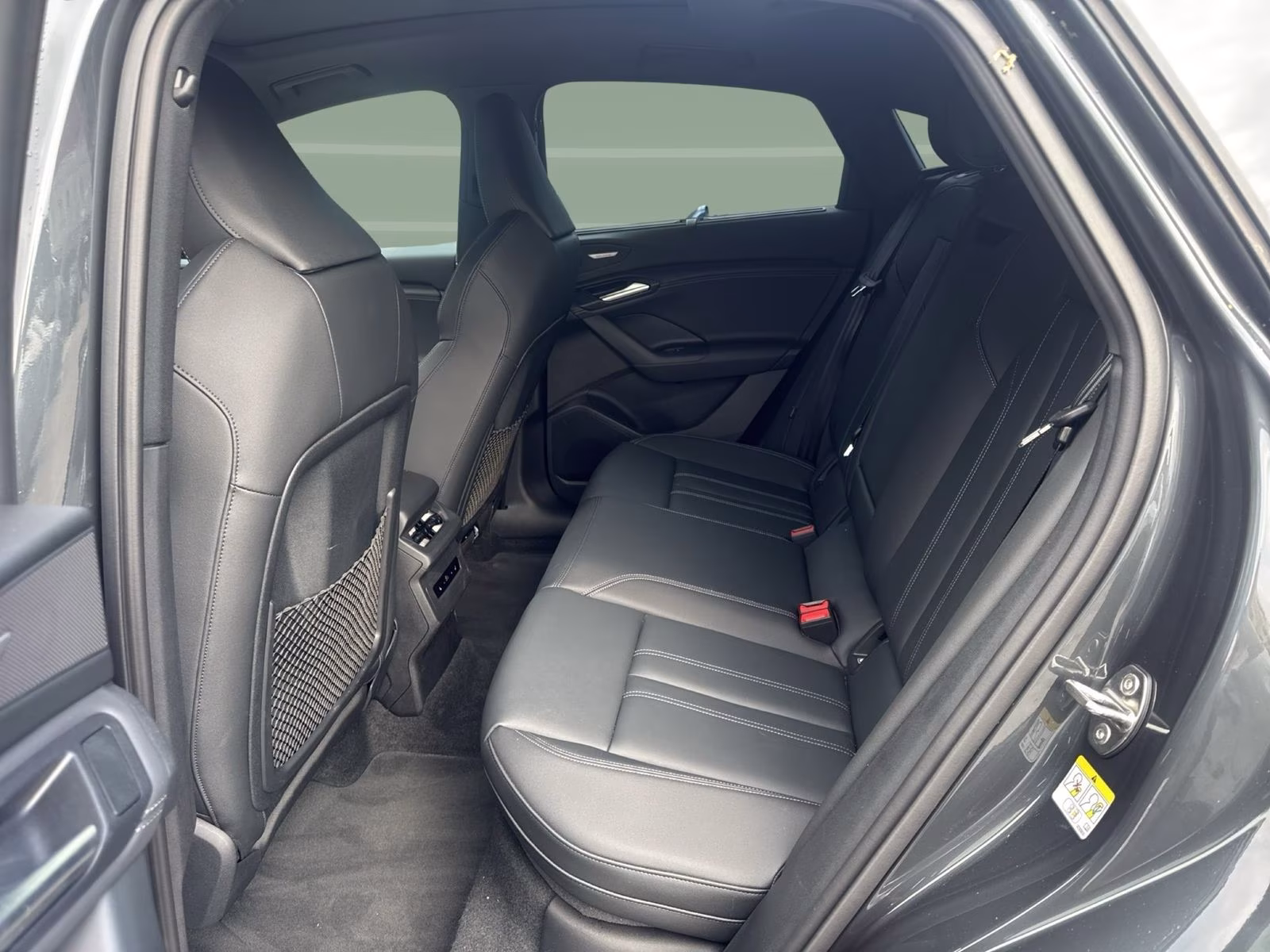 Q6 Sportback e-tron qu Tech pro AHK MATRIX LUFT