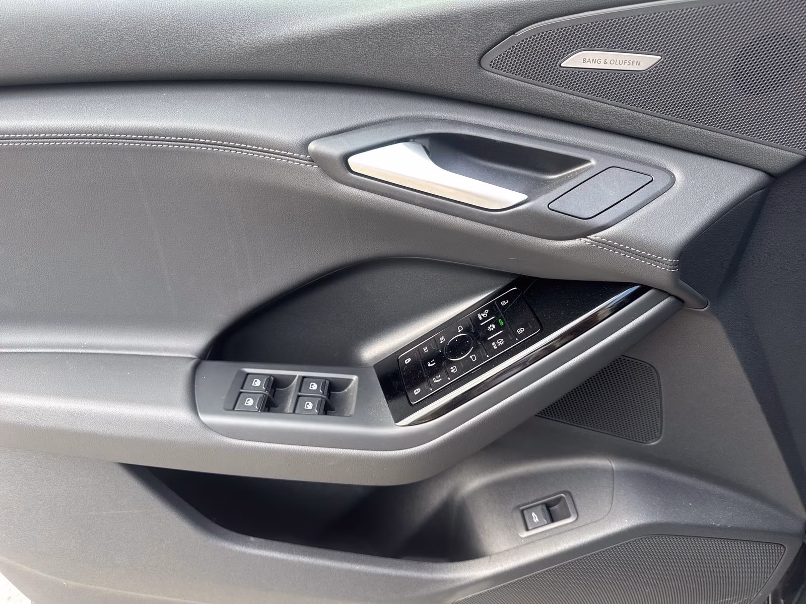 Q6 Sportback e-tron qu Tech pro AHK MATRIX LUFT