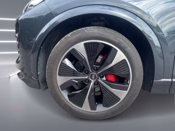 Q6 Sportback e-tron qu Tech pro AHK MATRIX LUFT