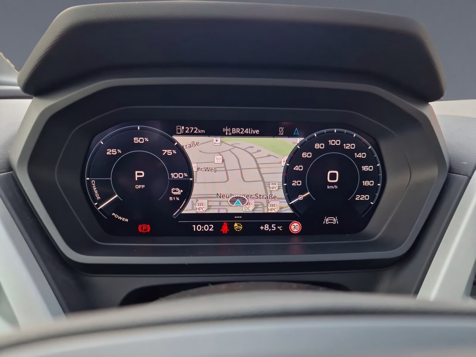 40 AHK NAVI+ LED SHZ Virtual STHZG 19"