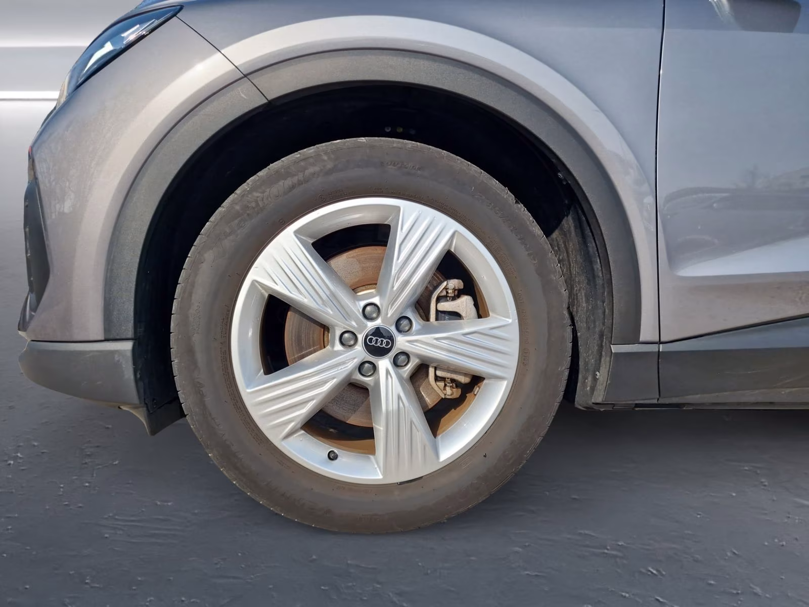 40 AHK NAVI+ LED SHZ Virtual STHZG 19"