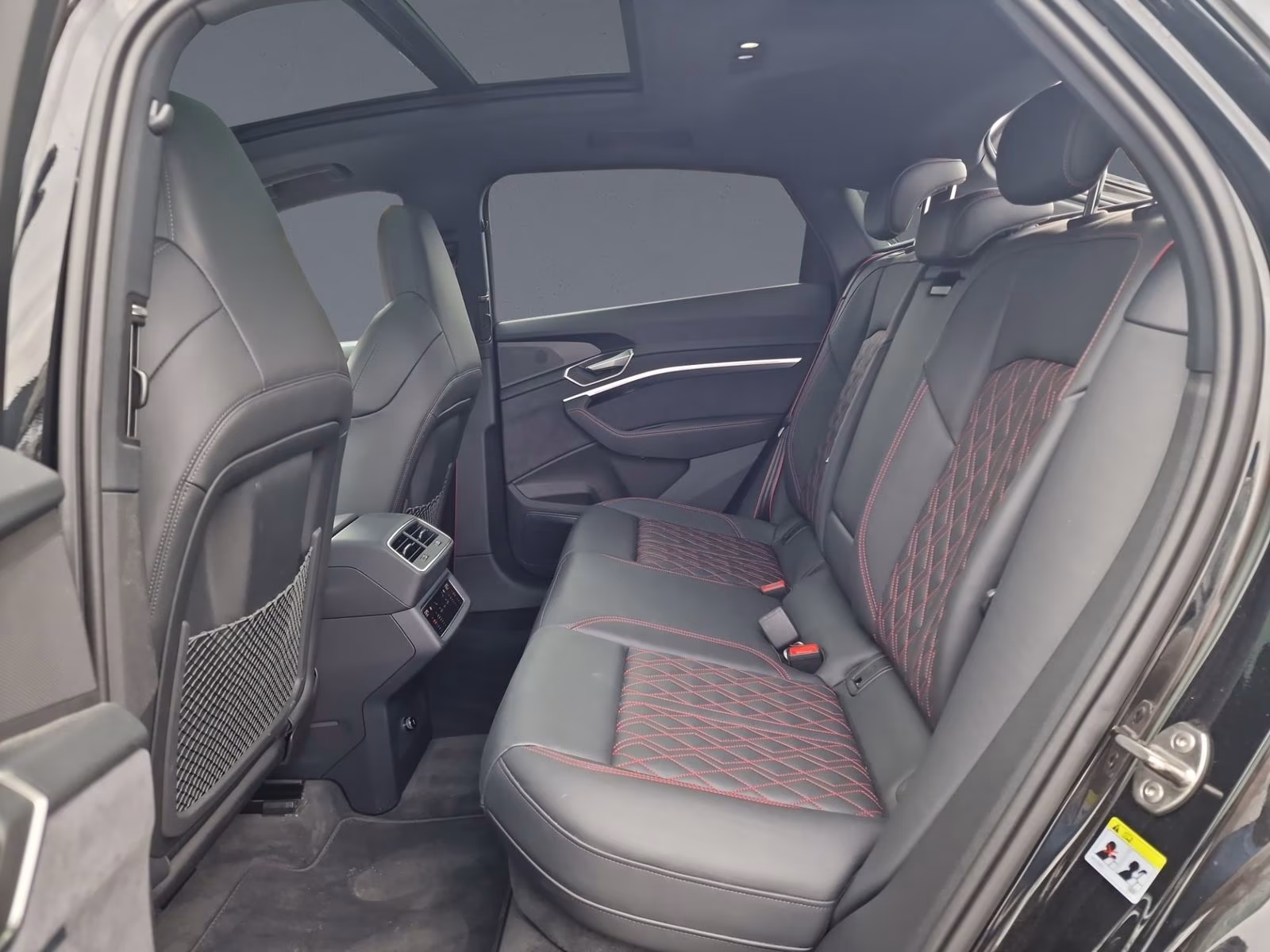 Sportback qu LUFT S-Sitze+ AHK PANO