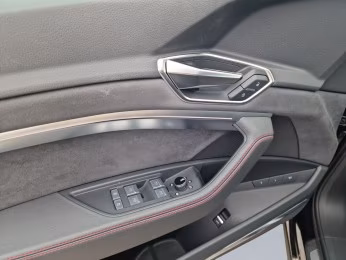Sportback qu LUFT S-Sitze+ AHK PANO