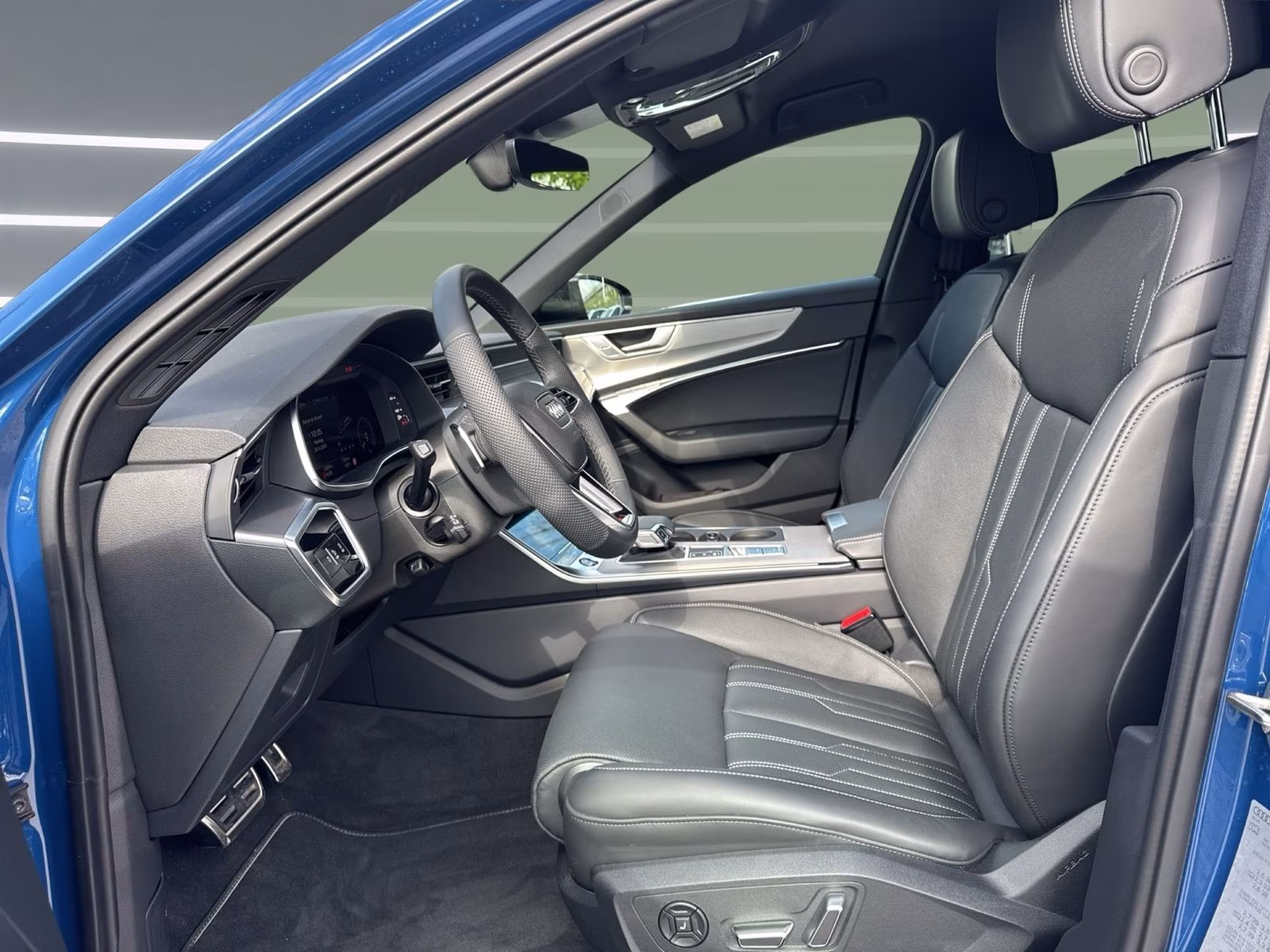 Avant 55 TFSI e qu S line AHK Massage B&amp;O 21"