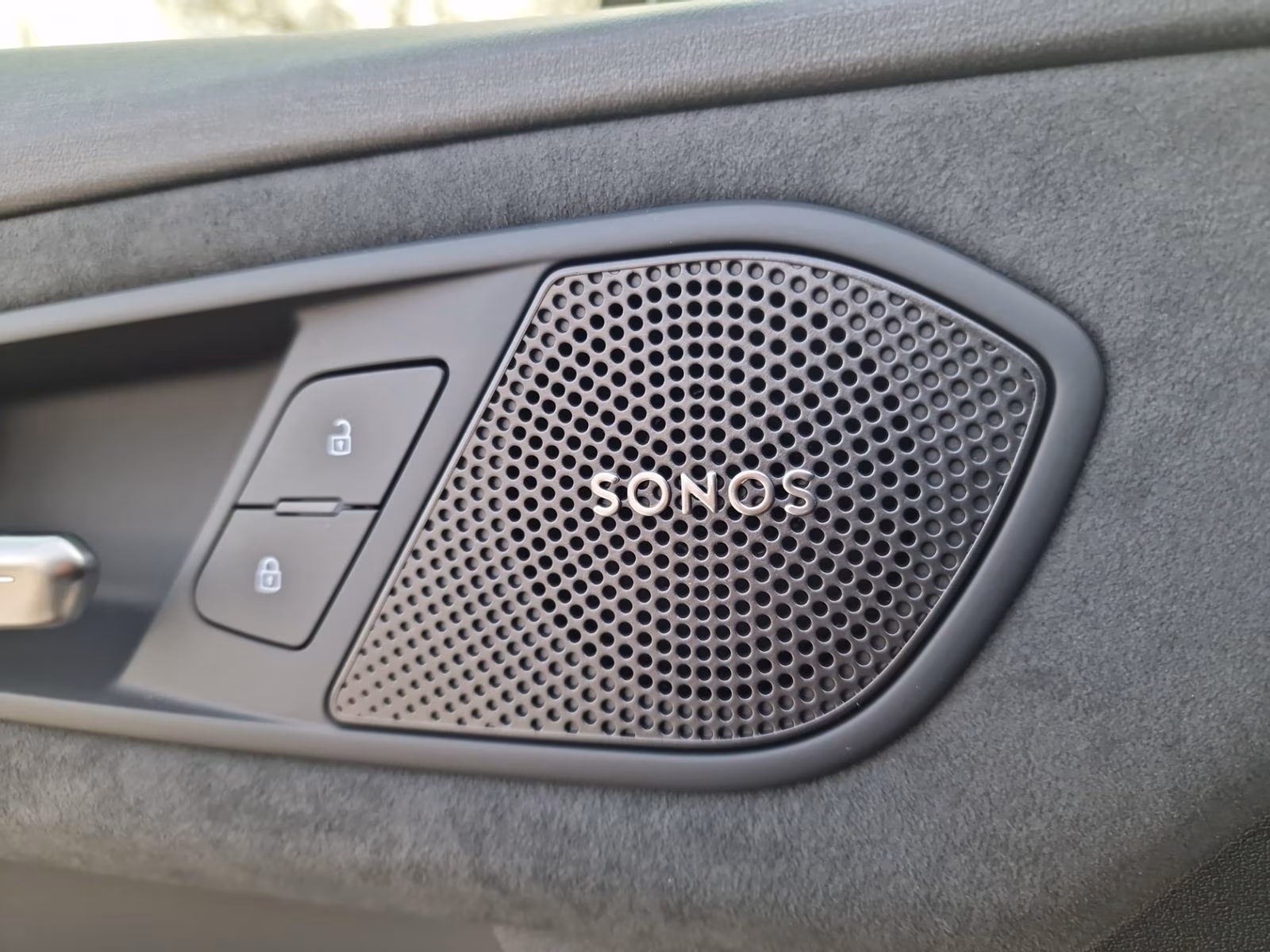 e-hybrid Tech pro PANO MATRIX HuD SONOS 360°