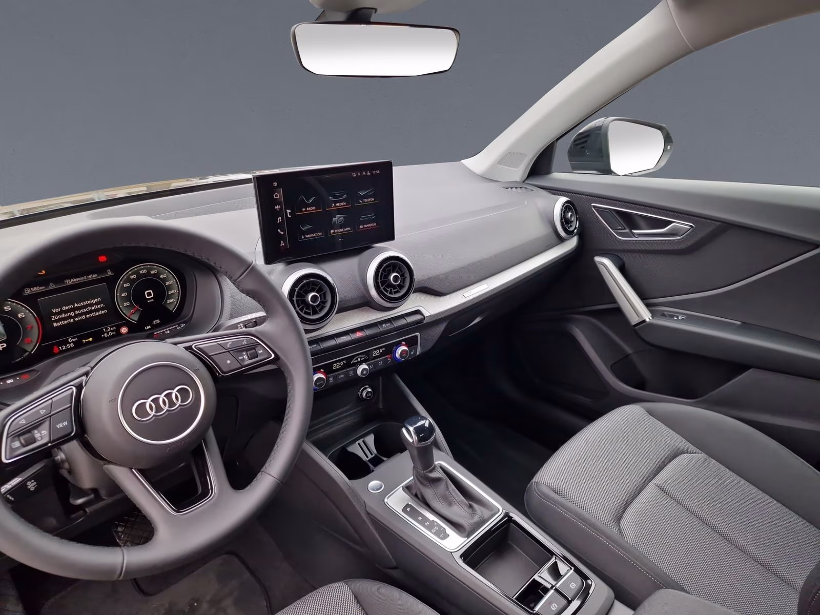 Audi Q2 35 TFSI S line AHK MATRIX KAMERA PDC+ SHZ 17"