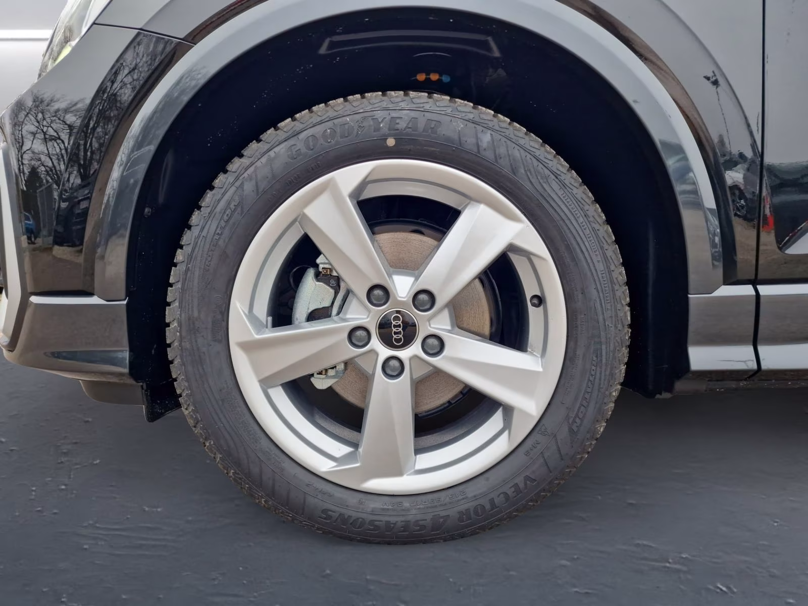 Audi Q2 35 TFSI S line AHK MATRIX KAMERA PDC+ SHZ 17"