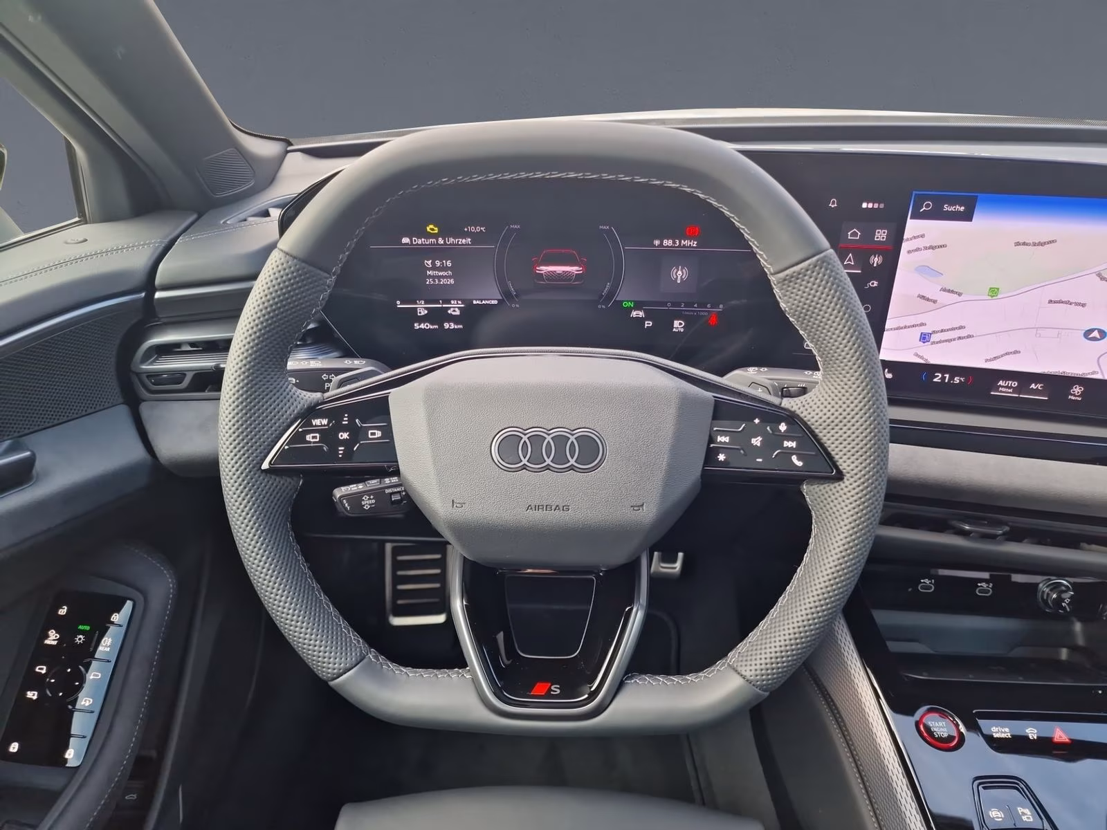 Avant e-hybrid qu edition one Tech+ PANO AHK