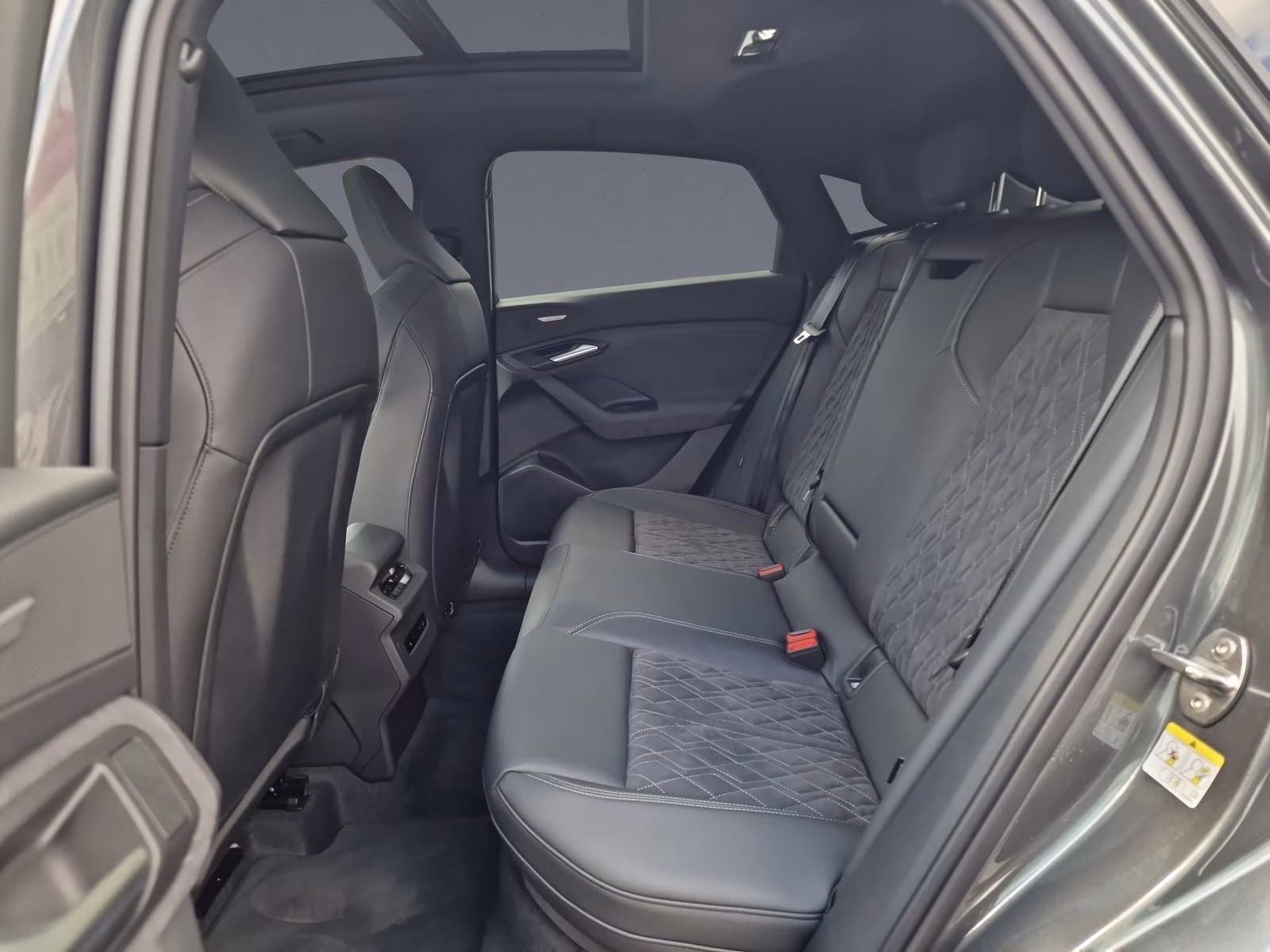 Q6 Sportback e-tron qu S line Tech+ MATRIX AHK