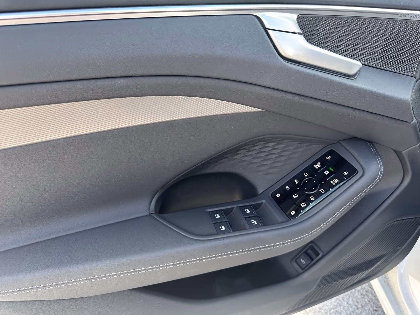 Avant TFSI Tech+ MATRIX B&amp;O HuD 360° ACC 19"