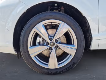 TDI S line Tech+ LED+ KAMERA ACC PDC+ SHZ 19"