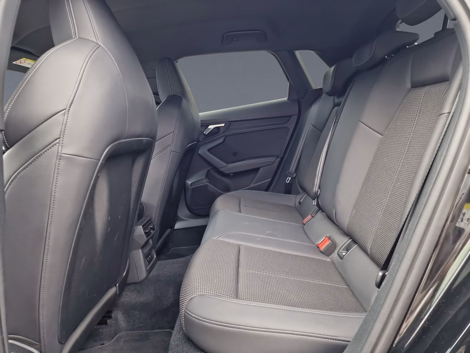 Sportback 40 TFSI e S line PDC+ NAVI+ S-Sitze
