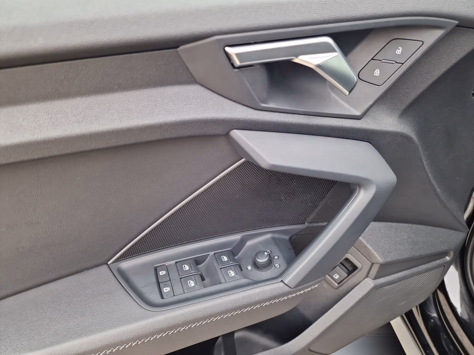 Sportback 40 TFSI e S line PDC+ NAVI+ S-Sitze