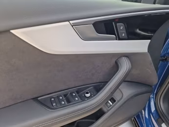 Avant 40 TDI qu S line competition+ MATRIX